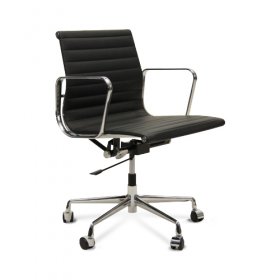   Eames Aluminium Chair