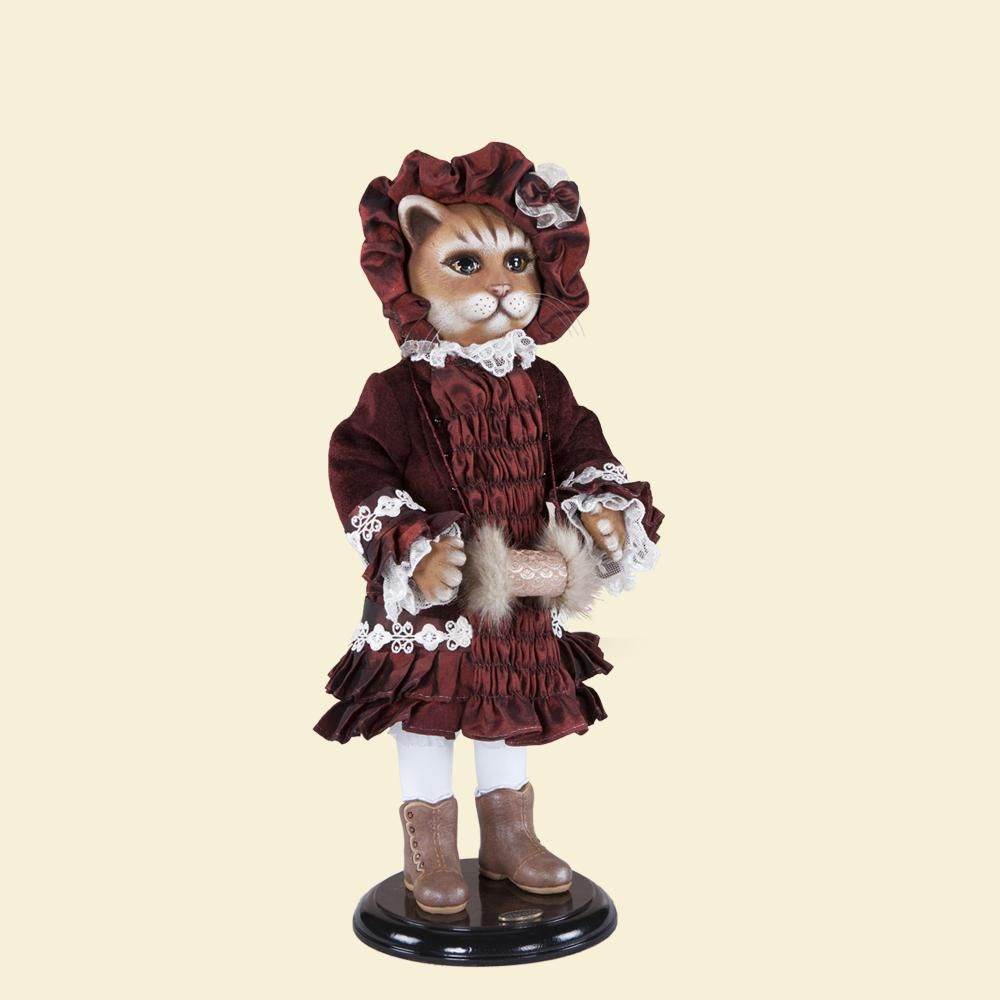Коллекционная кукла "Кошка Елизавета I"